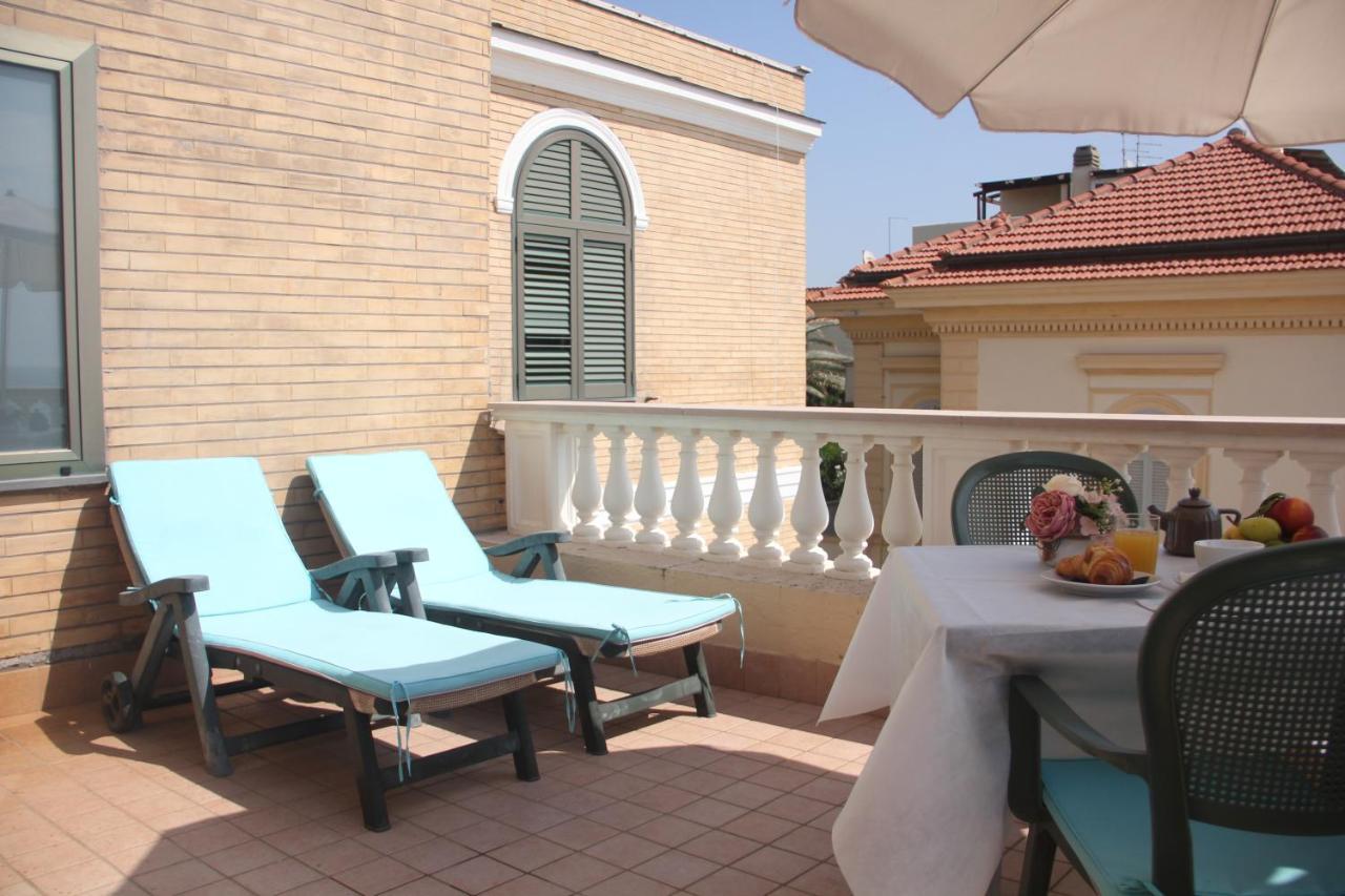 Bed and Breakfast Villino Gregoraci Relais Санта-Маринелла Экстерьер фото